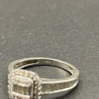 Ladies 9ct White Gold Diamond Engagement Ring