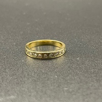 Ladies 18ct Yellow Gold Natural Diamond Band Ring