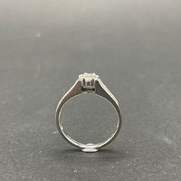 Ladies 18ct White Gold Diamond Cluster Ring