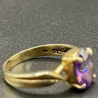 Ladies 9ct Yellow Gold Purple Gemstone Ring