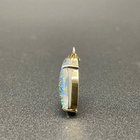 Ladies 9ct Yellow Gold Opal Stone Pendant