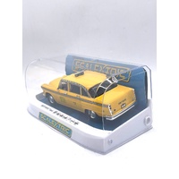 Scalextric C4432 1977 NYC Classic Yellow Taxi New York Slot Car