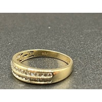 Ladies 9ct Yellow Gold Natural Diamond Ring