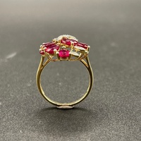 Ladies 9ct Yellow Gold Red Gemstone & Diamond Ring