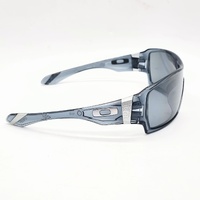 Oakley Offshoot Sunglasses Translucent Grey Smoke Wrap with Hard Case