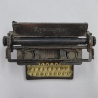 Antique Metal Renington Typewriter Pencil Sharpener Vintage Desk Collectible Decor