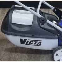 Victa 18 Inch Petrol Lawn Mower 163cc Briggs & Stratton 675EXI Mulch Catch