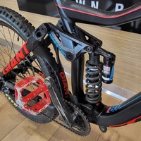 Giant Glory 8.0 Maestro 2014 Downhill Mountain Bike Full Suspension Used MTB