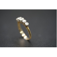 Ladies 18ct Yellow Gold Diamond Band Ring