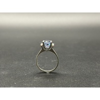 Ladies 18ct White Gold Blue Sapphire & Diamond Ring