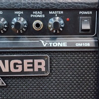 Behringer V-Tone GM-108 15W True Analog 8 Inch Speaker Guitar Amp