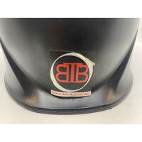 BBT Auto Welding Helmet 460g with UV and IR Protection (Pre-owned)