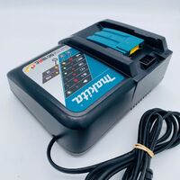 Makita DC18RC 7.2-18V Lithium-Ion Corded Battery Charger Skin Only