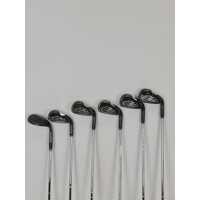 TaylorMade Golf Bag with Buggy/Clubs/Putter/Iron (Pre-owned)