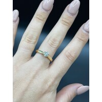 Ladies 18ct Yellow Gold Brillant Cut Solitaire Diamond Ring