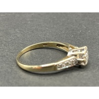 Ladies 9ct Yellow Gold Diamond Ring