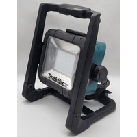 Makita DML805 18V LED Corded Cordless Flood Work Light with 5.0Ah Battery