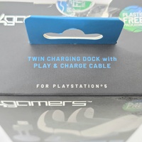 4Gamers PS5 Twin Controller Charging Dock with Play and Charge Cable