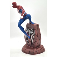 Marvel Gallery GamerVerse Spider-Man PVC Diorama Statue Diamond Select