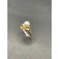 Ladies 18ct Yellow Gold White Pearl Diamond Ring