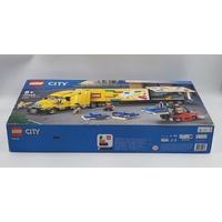 LEGO City Delivery Truck 60440 1061pcs Forklift Minifigures Ages 8+