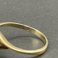 Ladies 9ct Yellow Gold Green Gemstone and Diamond Ring