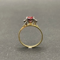 Ladies 18ct Yellow Gold Red Gemstone Vintage Design Ring