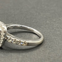 Ladies 18ct White Gold Diamond Ring Bridal Set