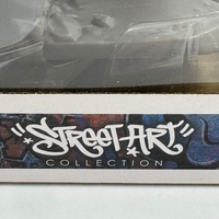 Funko Pop Marvel Spider-Man 762 Street Art Deluxe Special Edition