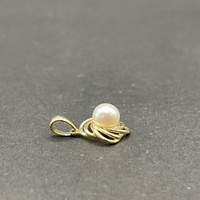 Ladies 9ct Yellow Gold White Pearl Pendant