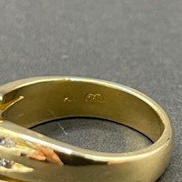 Ladies 18ct Yellow Gold Natural Diamond Ring