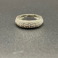 Ladies 18ct Yellow Gold Cubic Zirconia Cluster Ring