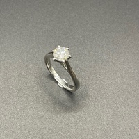 This Ladies 14ct White Gold Natural Diamond Engagement Ring