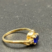 Ladies 9ct Yellow Gold Blue Gemstone & Diamond Ring