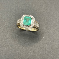 Unisex 9ct Yellow Gold Aqua Gemstone and Diamond Ring
