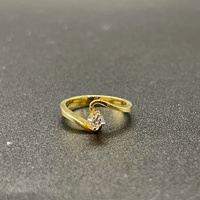 Ladies 18ct Yellow Gold Diamond Ring