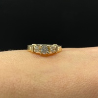 Ladies 14ct Yellow Gold Natural Diamond Ring