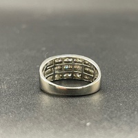 Ladies 18ct White Gold Multi Diamond Row Ring