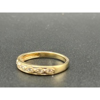 Ladies 9ct Yellow Gold Diamond Vintage Pattern Band Ring