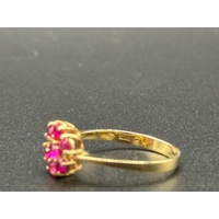 Ladies 14ct Yellow Gold Pink Gemstone Flower Ring