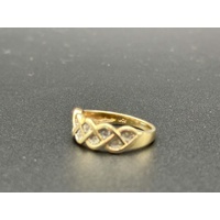 Ladies 9ct Yellow Gold Twist Pattern Diamond Ring