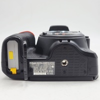 Nikon D5500 24.2MP DSLR Camera Body Only Black Low Shutter 6200 W/ Battery Strap