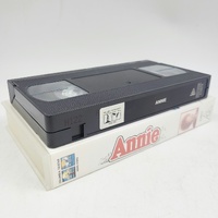 Annie The Movie Of Tomorrow VHS Tape 1982 Aileen Quinn Carol Burnett