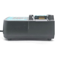 Makita DC18SD 18V Li-Ion Single Port Charger and BL1850B 5.0Ah Battery Combo Set