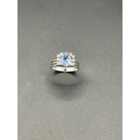 Ladies 18ct White Gold Blue Sapphire & Diamond Ring