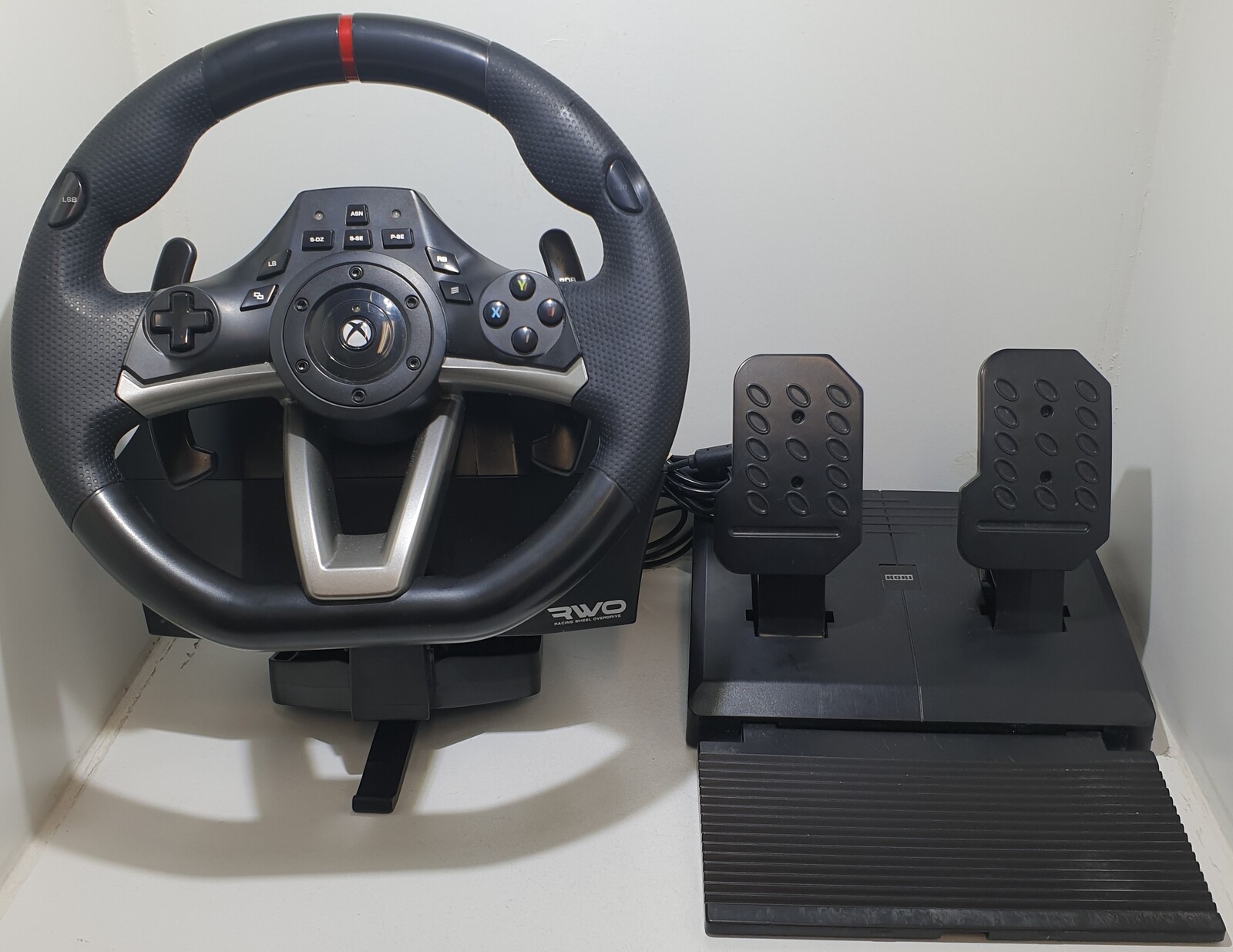 hori racing wheel xbox one compatible games