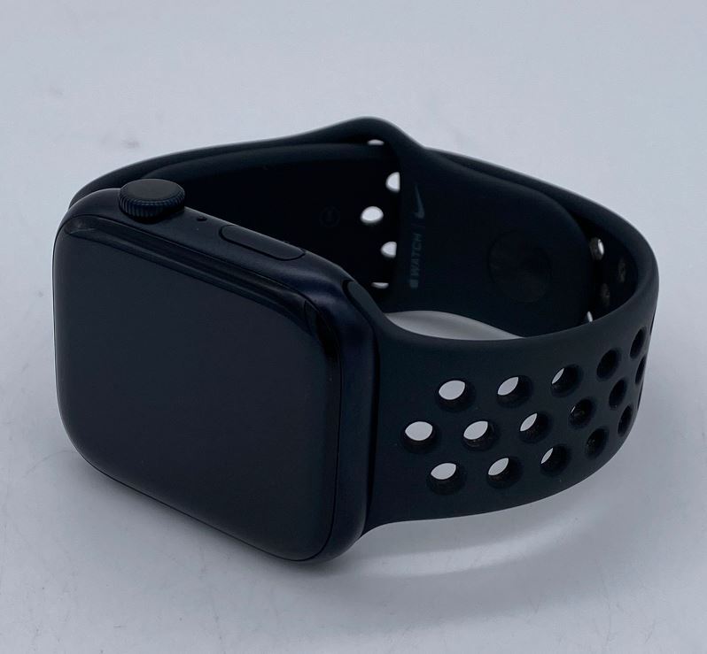 Apple Watch Nike Series 7 (GPS) 45mm with Black Nike Sport Band (Pre-Owned)