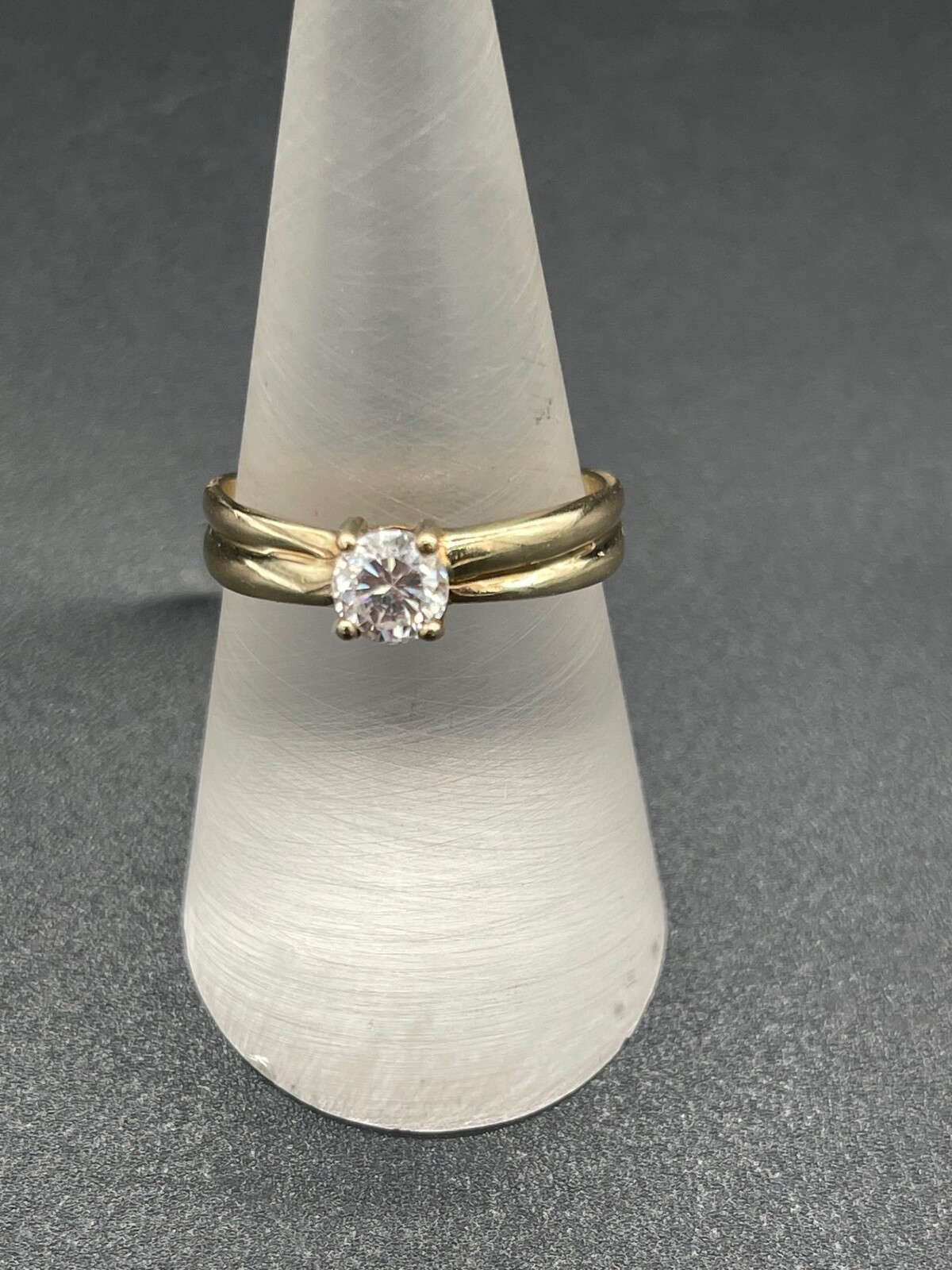 Pre owned gold rings outlet