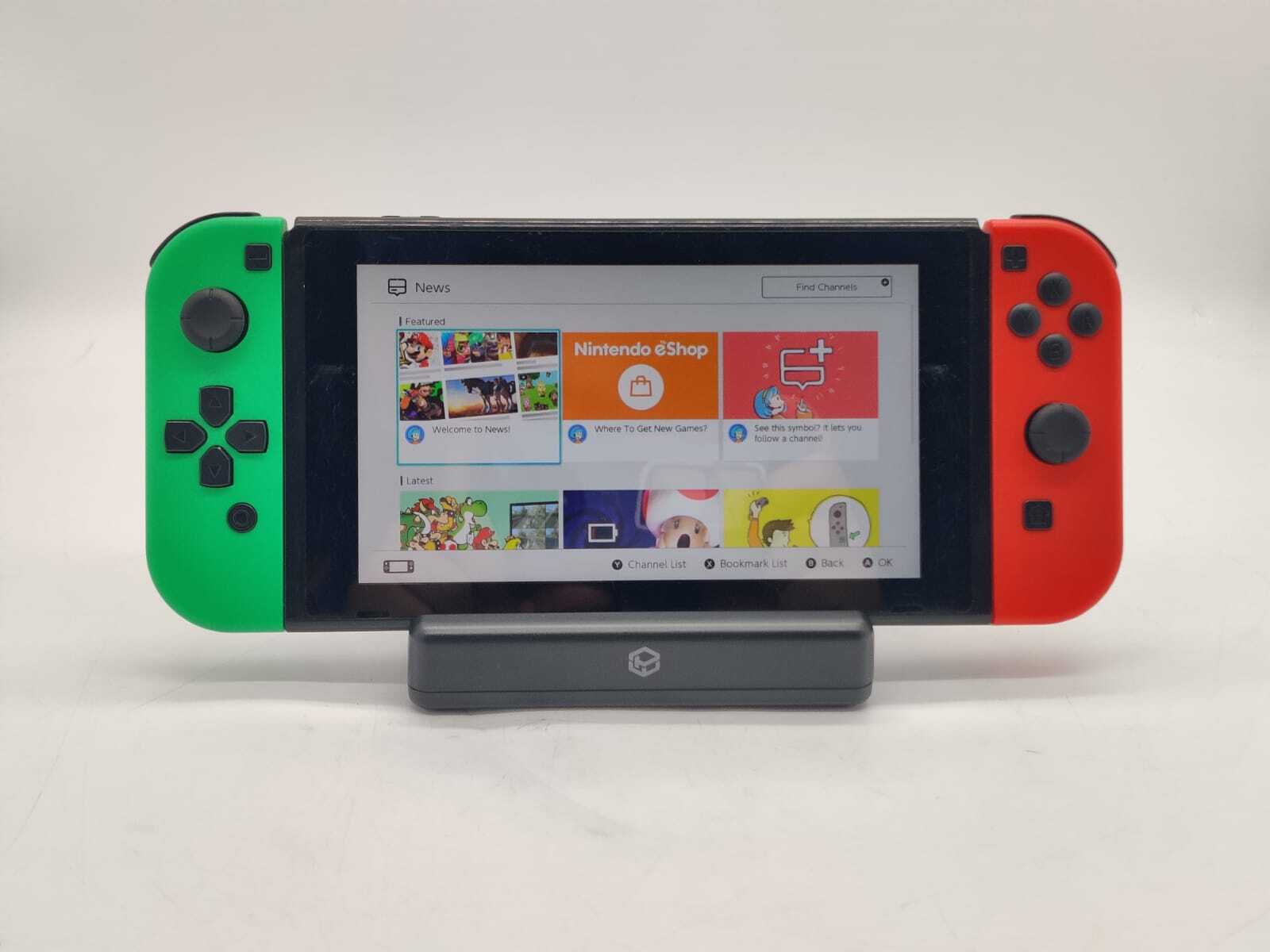 Nintendo Switch HAC-001(-01) Green/Red Handheld Gaming