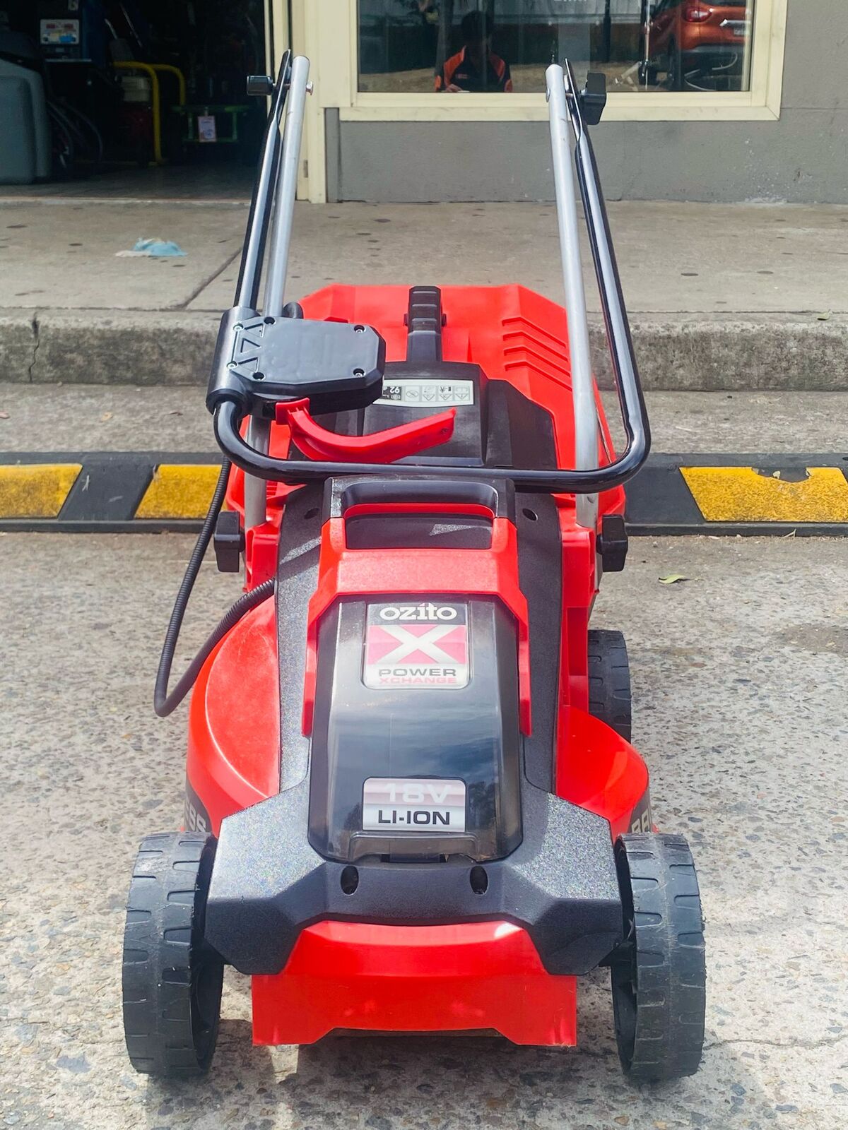 Ozito pxc 18v brushless lawn mower deals